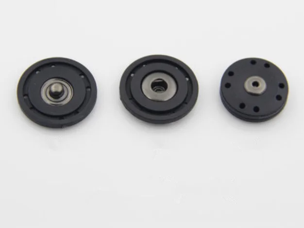 Черная и белая одежда пальто с темными кнопками монопольная Кнопка нажатия