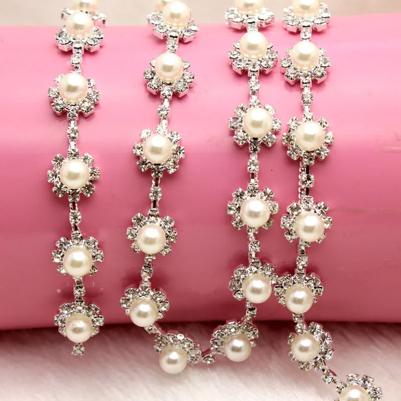 

1 yard AAA-Grade Crystal Pearl Rhinestone Cup Chain Silver Base Wedding Dress Decoration Trim Applique Sew on Party Dress