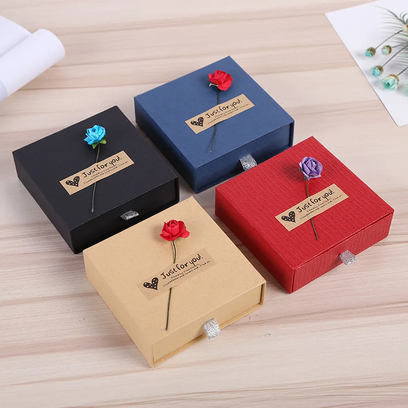 

Four Colors Kraft Paper Drawer Jewelry Boxes With Sponge Necklace Pendant Bracelet Box Rose Flower Jewelry Display