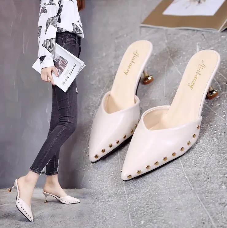 Шлепанцы ярких цветов Новинка лета 2019 года вьетнамки на высоком каблуке с острым