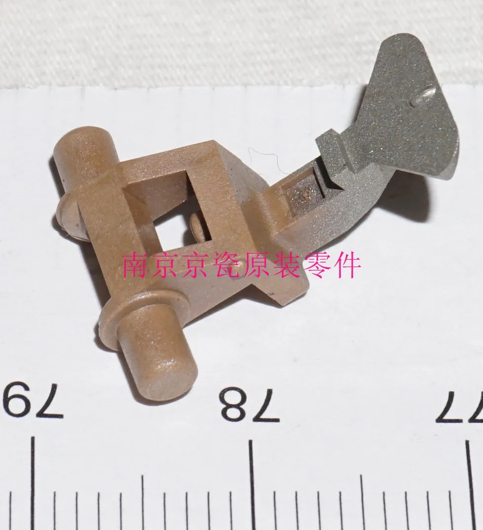 

New Original Kyocera CLAW PRESS ROLLER for:TA6500i 8000i 6501i 8001i 6550ci 7550ci 6551ci 7551ci FK-6702 6707 8702 8707
