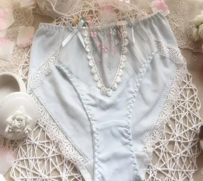 Новое поступление M L XL принцесса милые Лолита каваи хлопок аппликация вышивка сексуальные трусики Нижнее белье Короткие стринги WP397