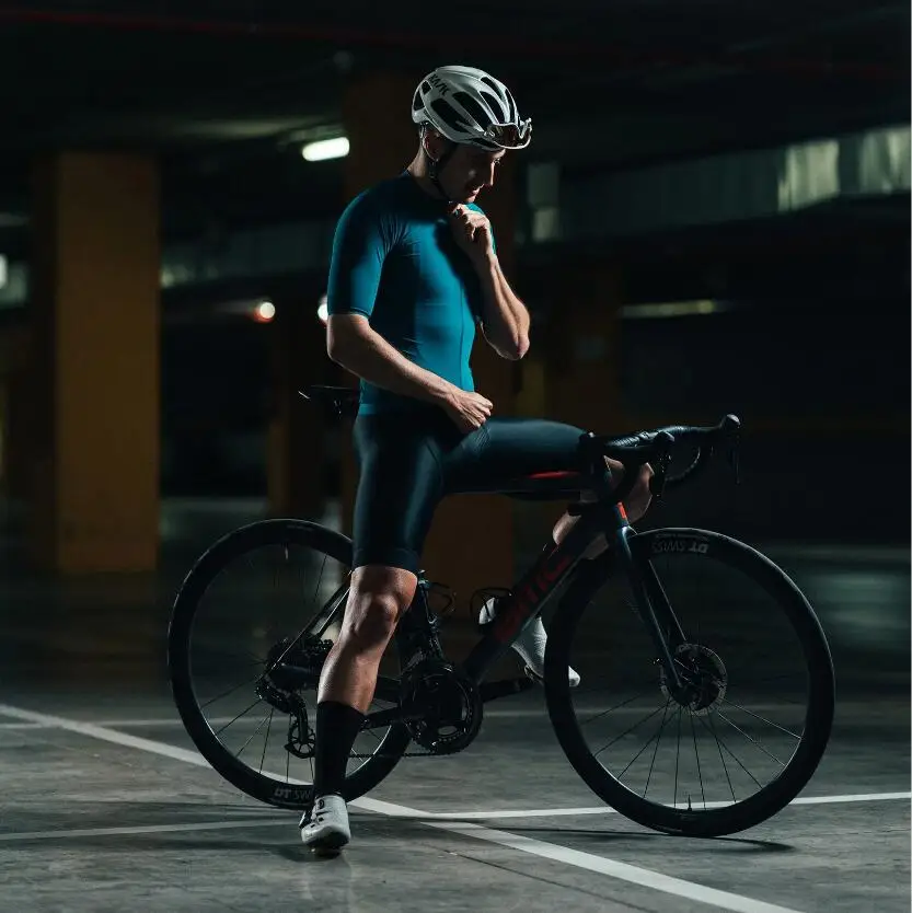 Обновленная версия 2019 г. Джерси для велоспорта красочного цвета с коротким