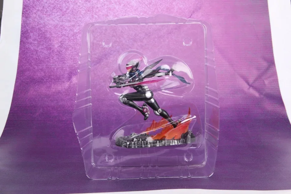 Фигурка Fiora 15 см ПВХ супер дуэлянт металлическая шестерня Лорана прыжки меч