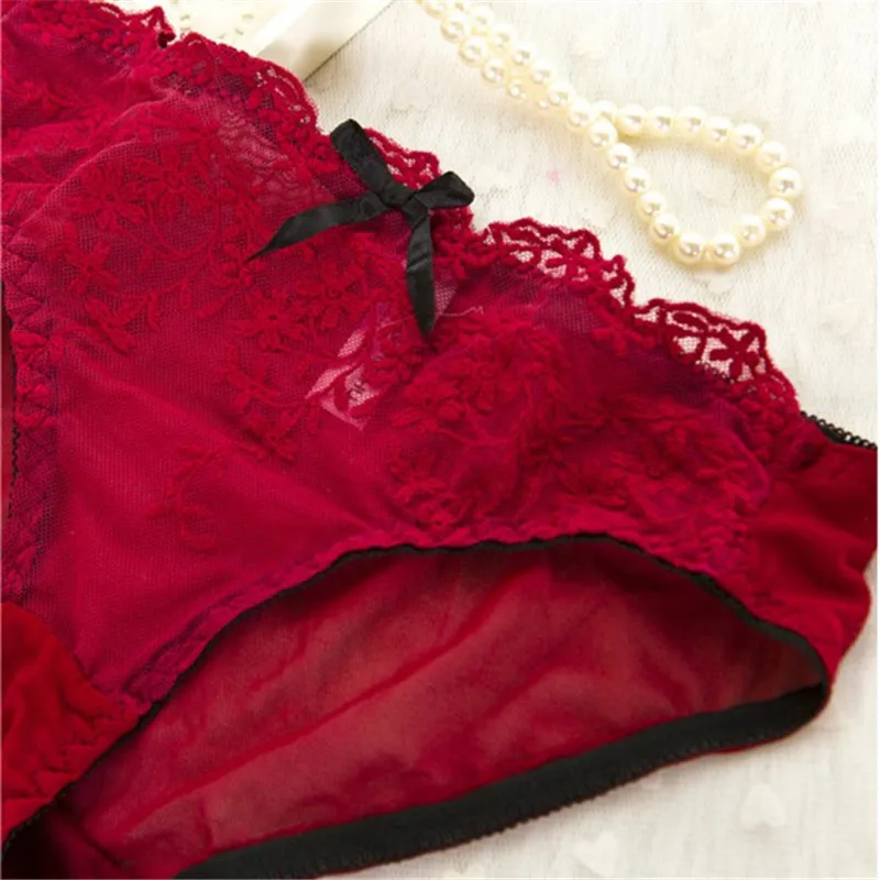 Комплект женского кружевного нижнего белья с чашками пуш ап|lingerie push up|set brabra set |