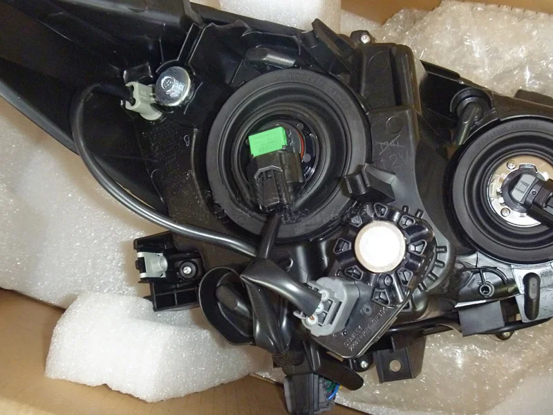 

1pcs car Styling head lamp for Mazda 3 Headlight 2014~2016, halogen bulb car bumper lamp for Mazda3 axela Headlights Head Lamp