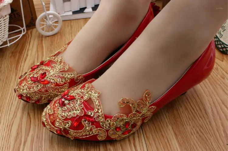 Туфли-лодочки женские на низком каблуке 3 см Роскошные ручной работы красные