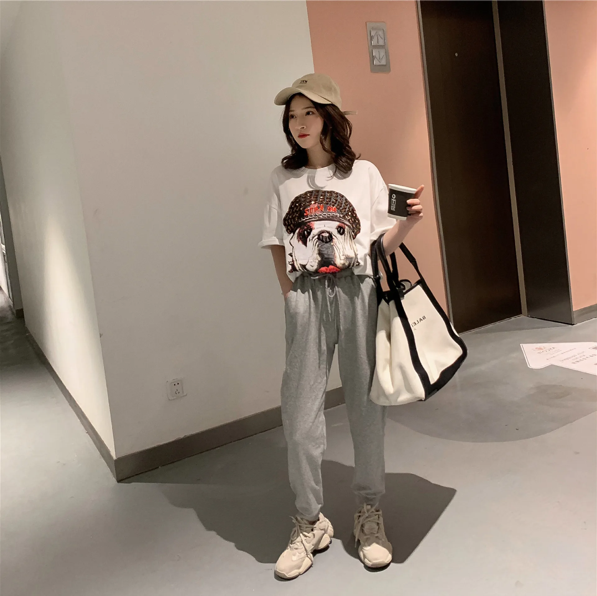 Весна 2019 новая Корейская версия принта головы собаки черная футболка с коротким