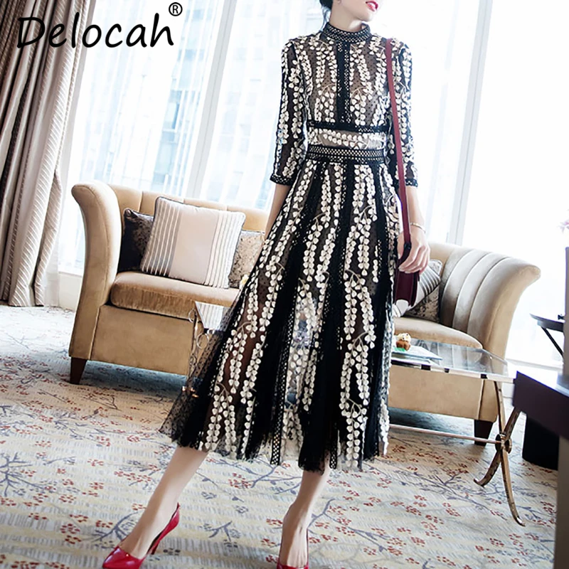 Женское платье в горошек Delocah подиумное дизайнерское облегающее офисное до