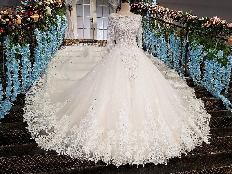 Ball Gown Long Sleeves vestido de noiva Lace Beaded Vintage Wedding Dress 2021 QUEEN BRIDAL robe de mariee Wedding Gown WD51