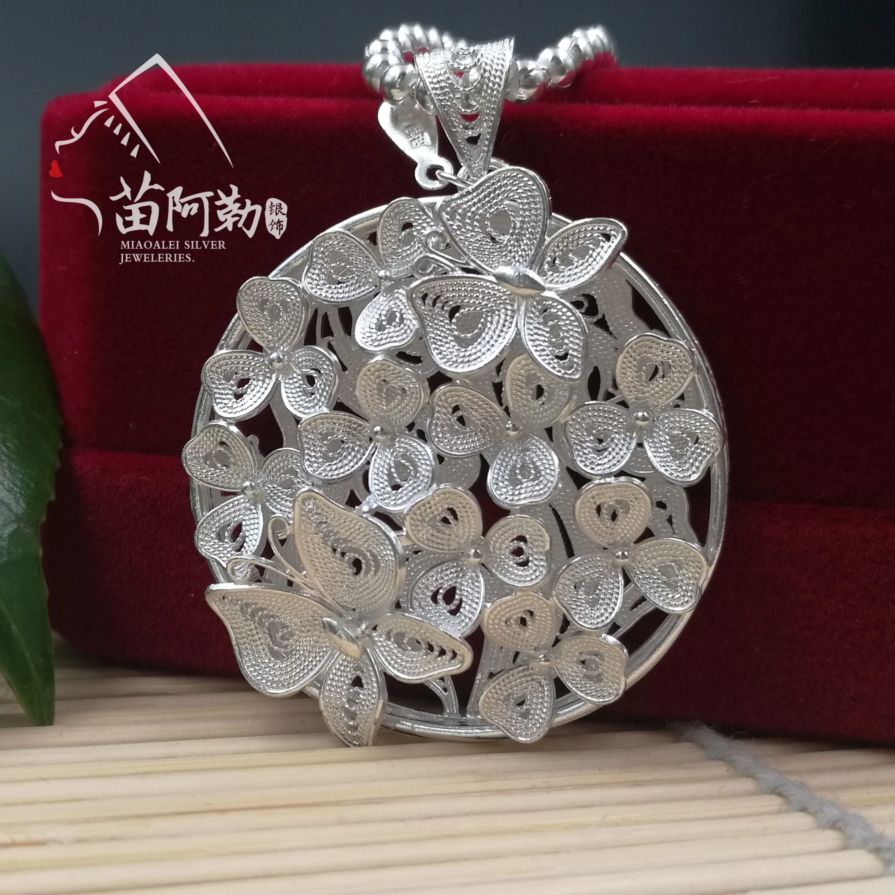 Серебряная подвеска-бабочка цветок с ручным рисунком Летающая бабочка