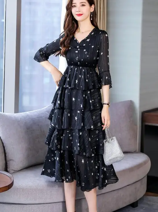 High Quality Bohemian Style 2019 Summer New Arrival V Collar Flare Sleeve Stars Printed Woman Chiffon Long Cake Dress | Женская одежда