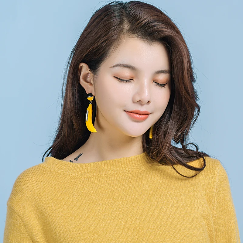 Маленькие серьги в виде дикого банана дизайнерские маленькие зимние женские |