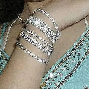 Браслет с кристаллами и фианитами в один ряд Стразы | Украшения аксессуары