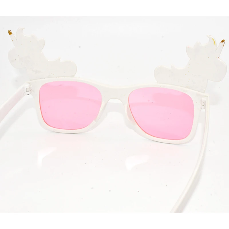 Солнцезащитные очки в белой оправе с морскими розовыми линзами Мультяшные
