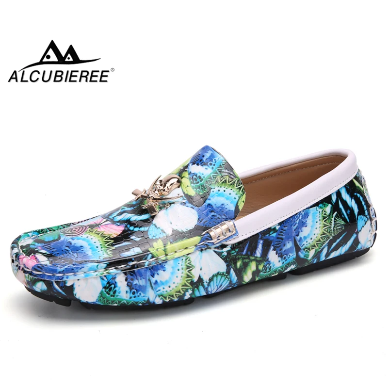 ALCUBIEREE/модные мужские лоферы с бабочками; повседневные Мокасины без застежки на плоской подошве; Мокасины с черепами; мужская легкая обувь для вождения