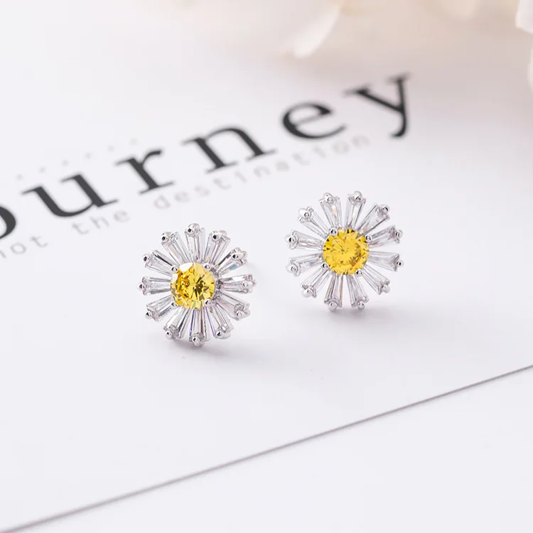 2018 эффектные Роскошные серьги гвоздики с милым циркониевым цветком для девочек