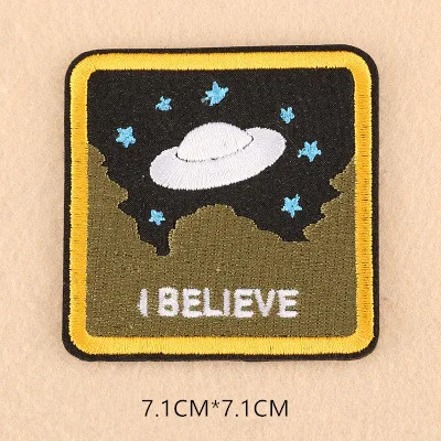 1pcs Space Universe UFO parches Embroidered Iron on Patches for Clothing DIY Motif Stripes Clothes Stickers The aliens Badges - Цвет: ZU03-28