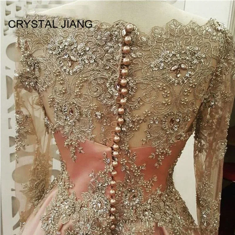 

CRYSTAL JIANG 2018 Arabic Style Long Sleeves Gorgeous Lace Evening Gown A Line Floor Length Lace Applique Evening Dress Long