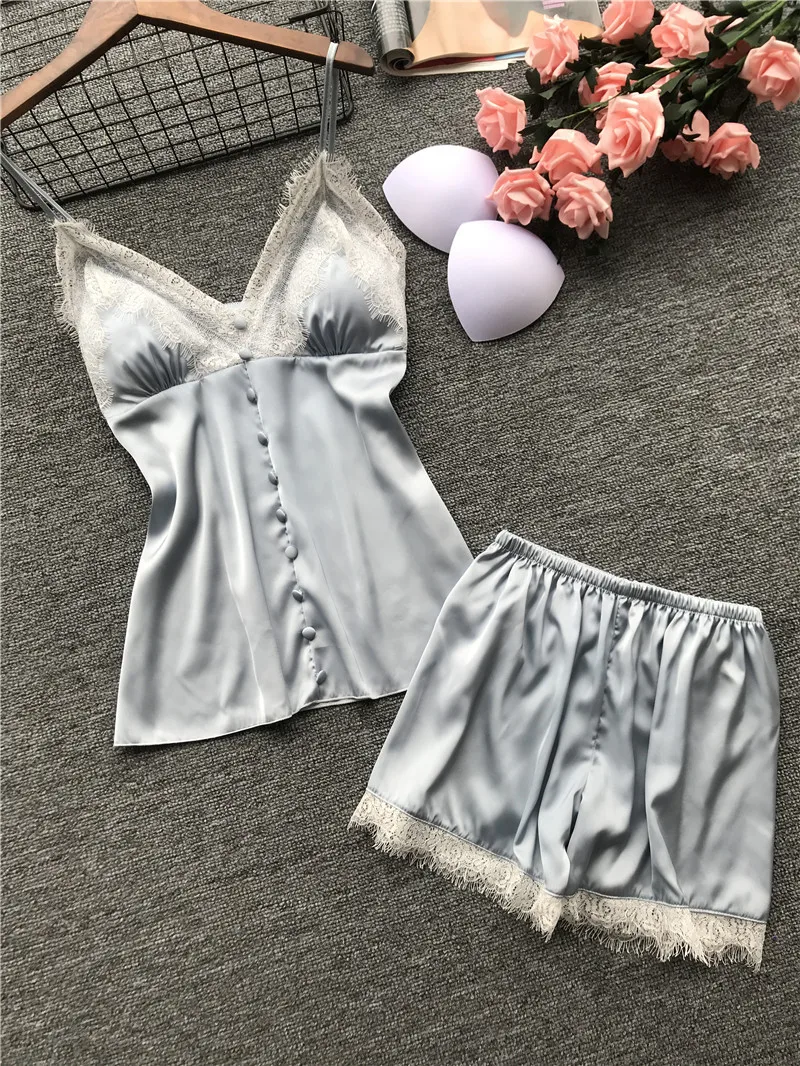 Летние женские пижамные комплекты с шортами, Сексуальная атласная пижама с цветочным принтом, пижамы для женщин с нагрудными накладками