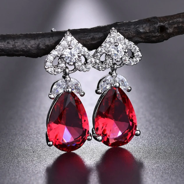

Love water drops high quality zircon inlaid earrings European and American quality wild earrings