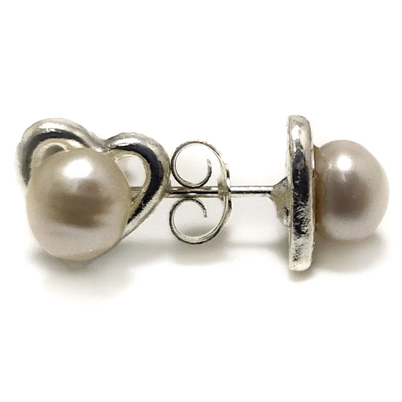 

Wholesale 6-7mm Natural White Button Pearl 925 Sterling Silver Heart Style Stud Earring