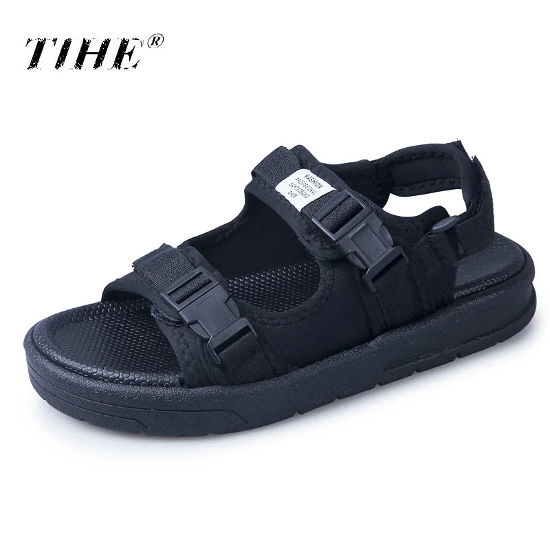 Уличные модные мужские сандалии на плоской подошве Летние Повседневные тапочки
