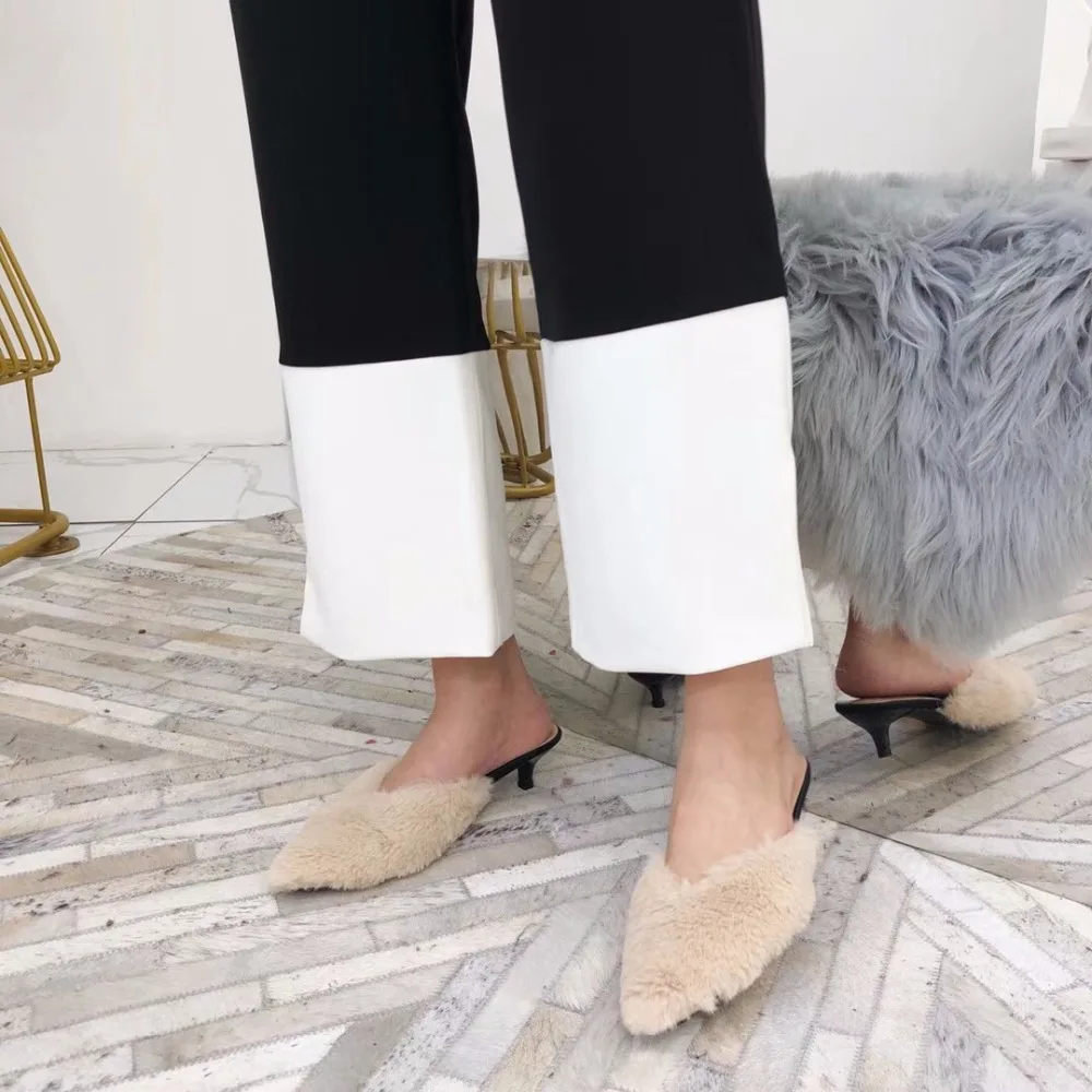 С закрытым носком с натуральным мехом Дамские тапочки тонкий Обувь на высоком