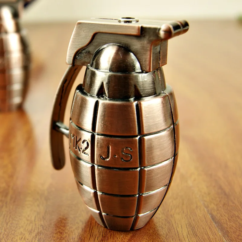 A1323 QF bronze imitation grenade lighter wind vintage military fans lighters large hands on the ignition | Дом и сад