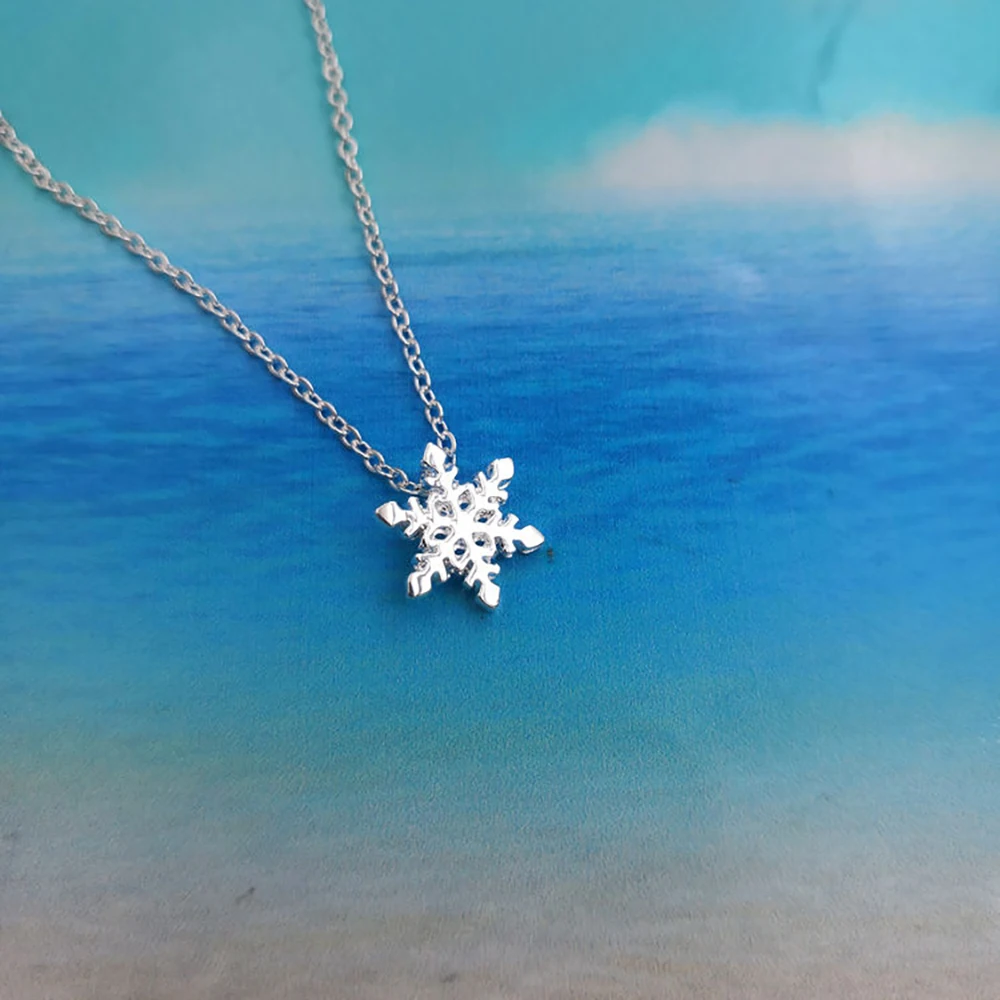 SanLan 20pcs Tiny And Dainty Snowflake Necklace |