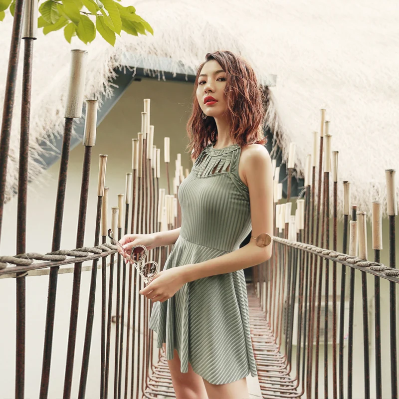 Новый Для женщин купальник пуш-ап купальный костюм с юбкой на подкладке 2018 Одна