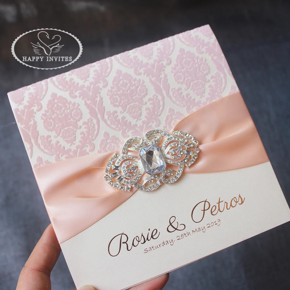 HI6023 элегантные белые флокированные подарки с лентой и брошкой|ribbon ribbon|ribbon whitebrooch