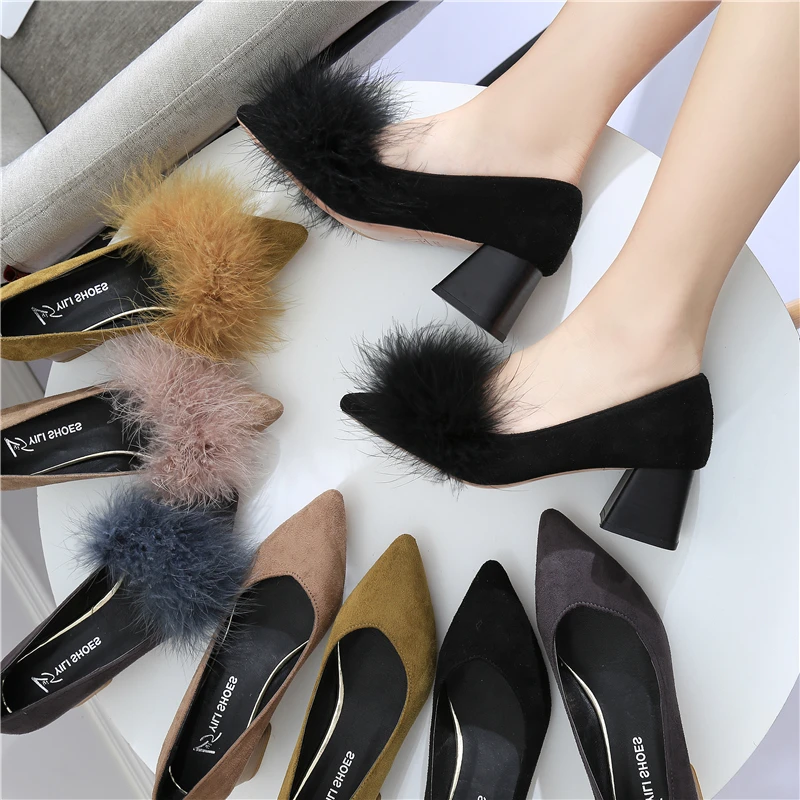 Женские туфли лодочки на квадратном каблуке с острым носком из искусственного