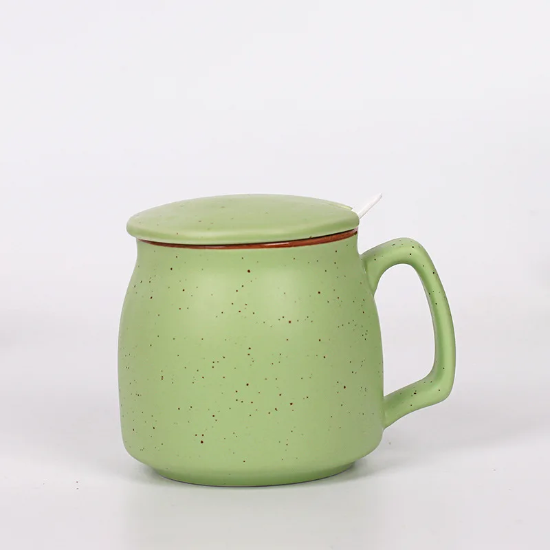 Японские керамические чашки конфетного цвета Zakka с крышкой и ложкой для молока
