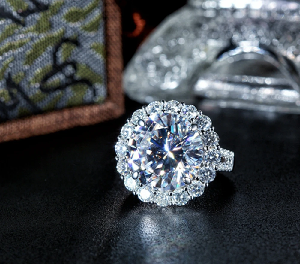 Роскошные 5 карат Пасьянс боковые камни моиссаниты кольцо 4 зубец Установка 14k