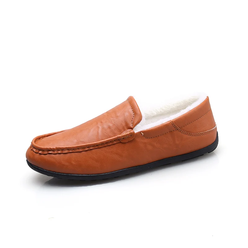 Новинка 2017 г. повседневная обувь На зимнем меху мужские лоферы слипоны модные