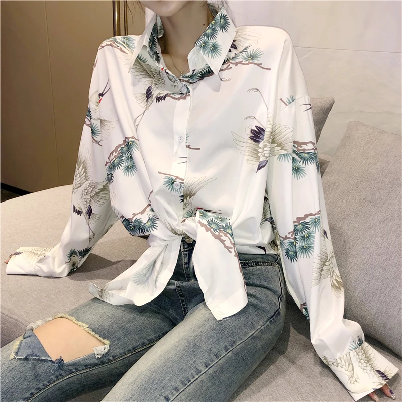 Korobov Harajuku Cartoon Print Loose Casual Women Blouse Korean Elegant Printed Female Shirt BF Long Sleeve Mujer Blusas 77004 |