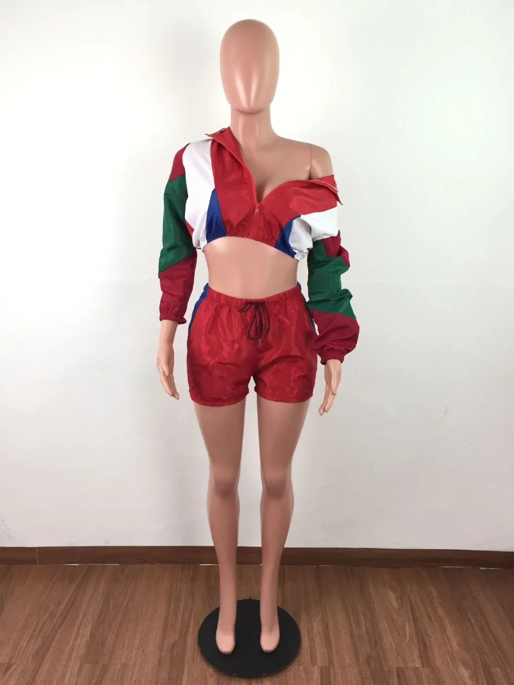 

Women Hit Color One Shoulder Crop Top Shorts Two Piece Set Hip Hop Full Sleeve Casual Tracksuit Piece Of Women Suit