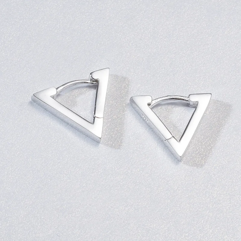 Женские серьги гвоздики из серебра 925 пробы с геометрическим