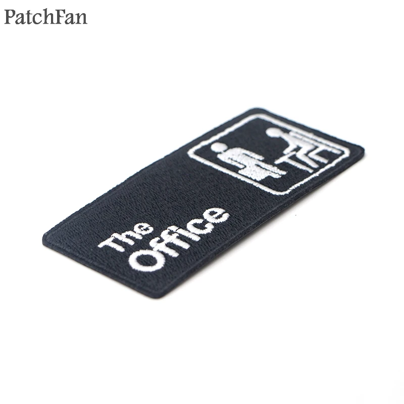 Patchfan офис, ТВ-шоу fuuny письмо шитье diy значки вышитые железные на нашивках одежда кошелек значок стикер A1724