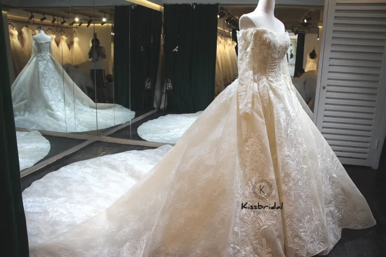 Новые Роскошные свадебные платья 2018 с вырезом лодочкой и длинным рукавом