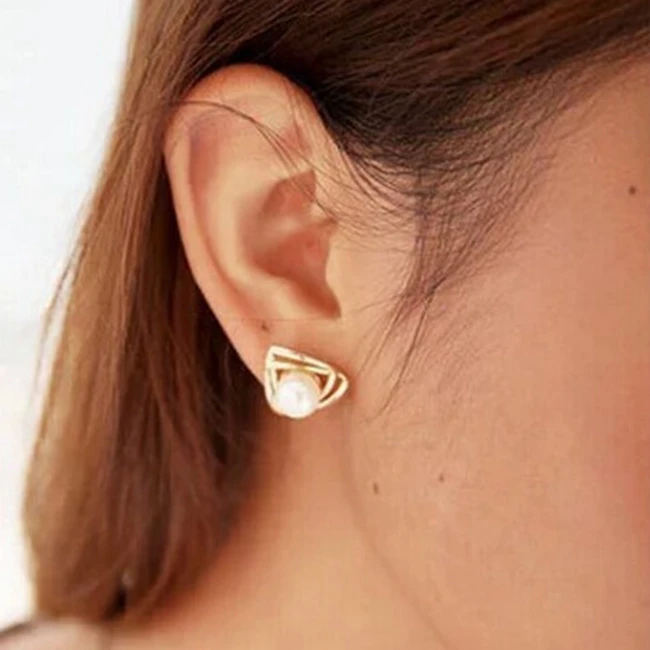 Лидер продаж модные серьги гвоздики золотистого цвета с искусственным жемчугом