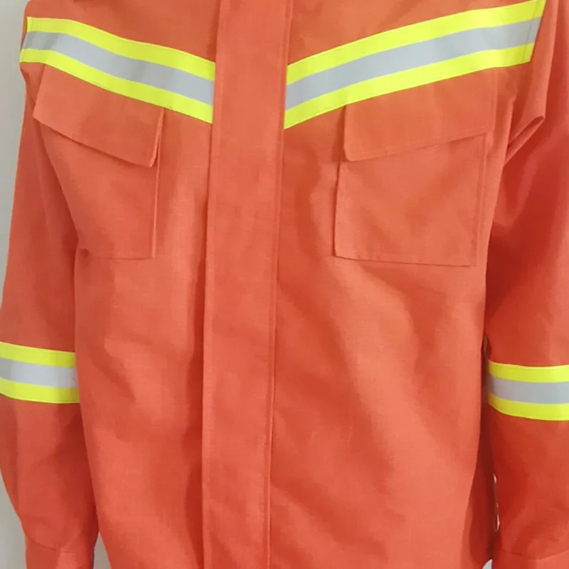 Anti-high temperature fire emergency rescue suit anti-wear flame retardant insulation rescue disaster relief rescue suit