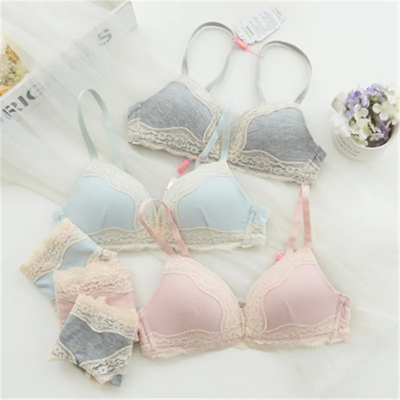 

2018 New Japanese Style Top Quality Students Underwear Girls Bras Set Trainning Bra +Briefs Kids Underwear Teen Bras Set