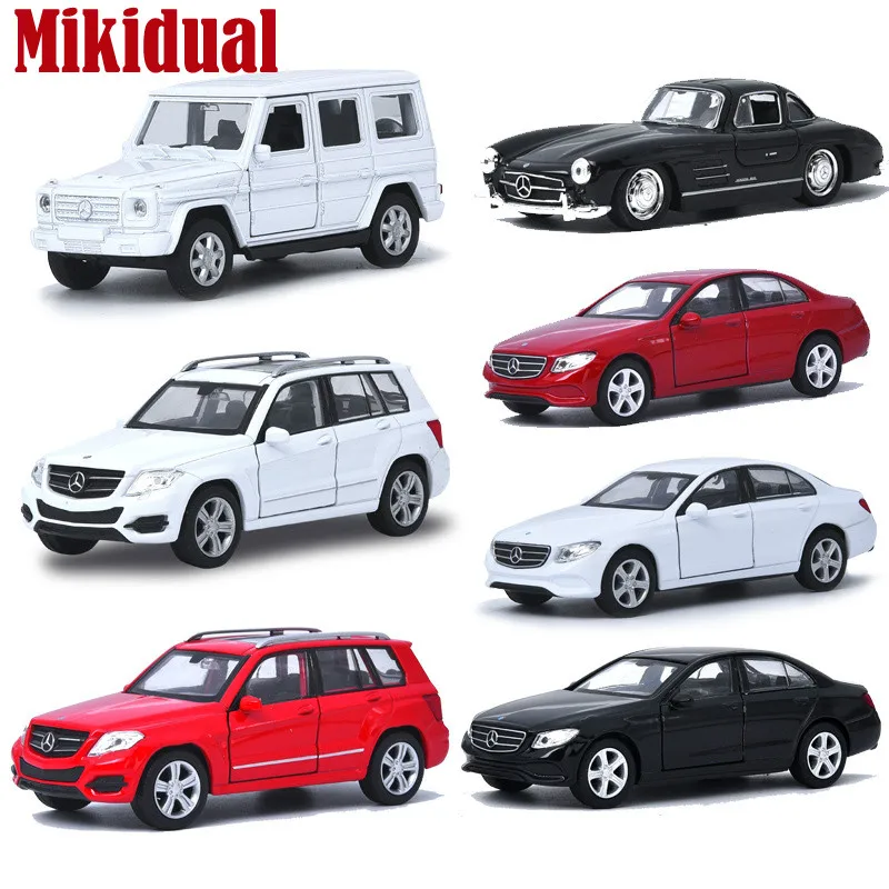 Коллекционная антикварная литая модель автомобиля 1/36 из сплава детского