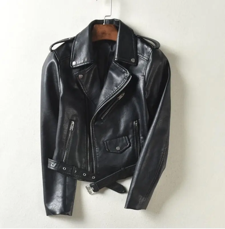 Новинка Осень зима 2019 женская кожаная приталенная мотоциклетная куртка короткая