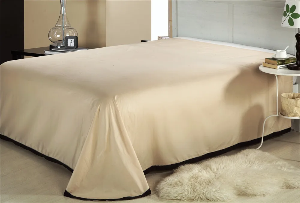 Комплект постельного белья из 100% хлопка с бежевой вышивкой пододеяльником