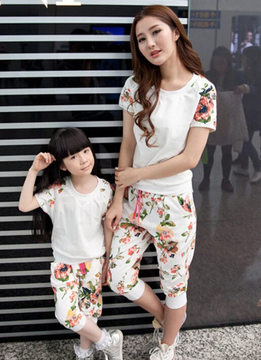 Free shipping Family fashion summer clothes set for mother and daughter princess cotton casual parent-child outfit KL2 | Детская одежда
