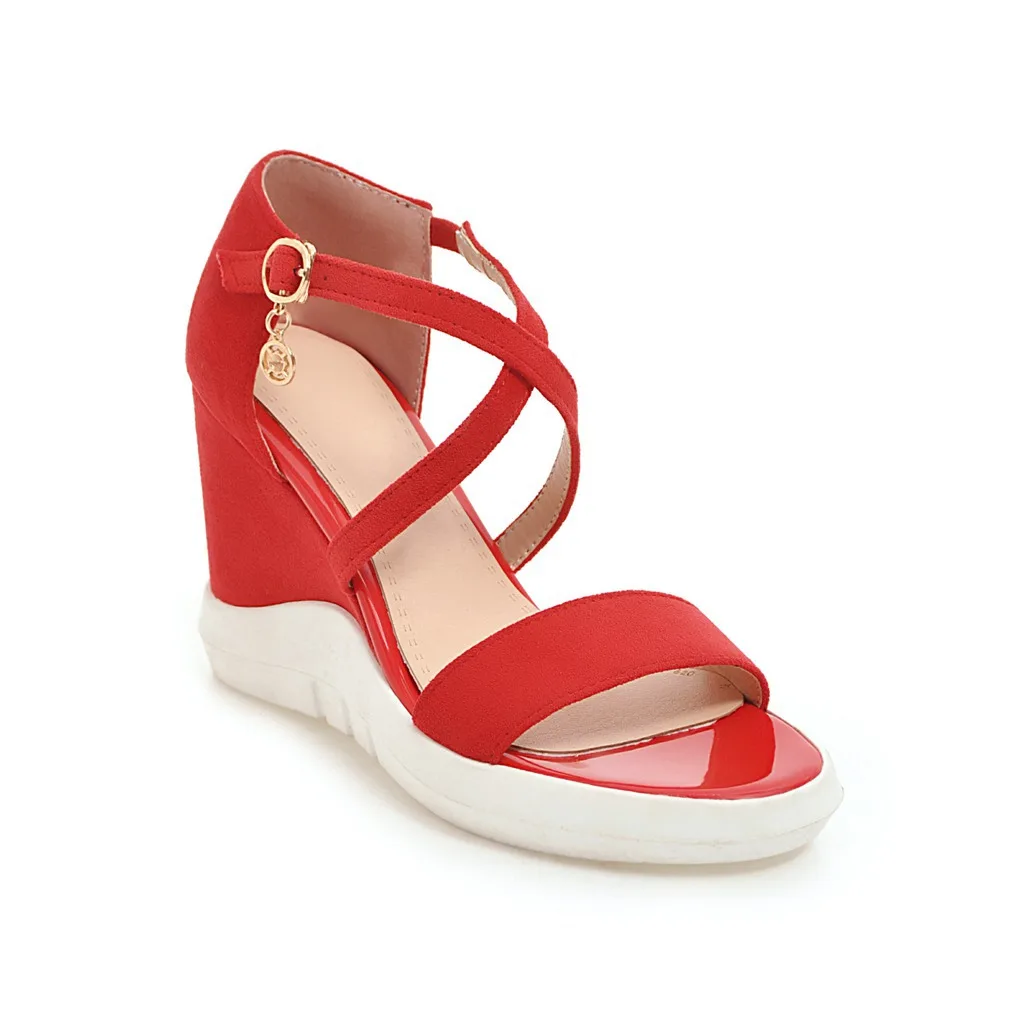 18 лет Новая летняя удобная танкетка ремешок полые-out peep-toe посылка с сандалии