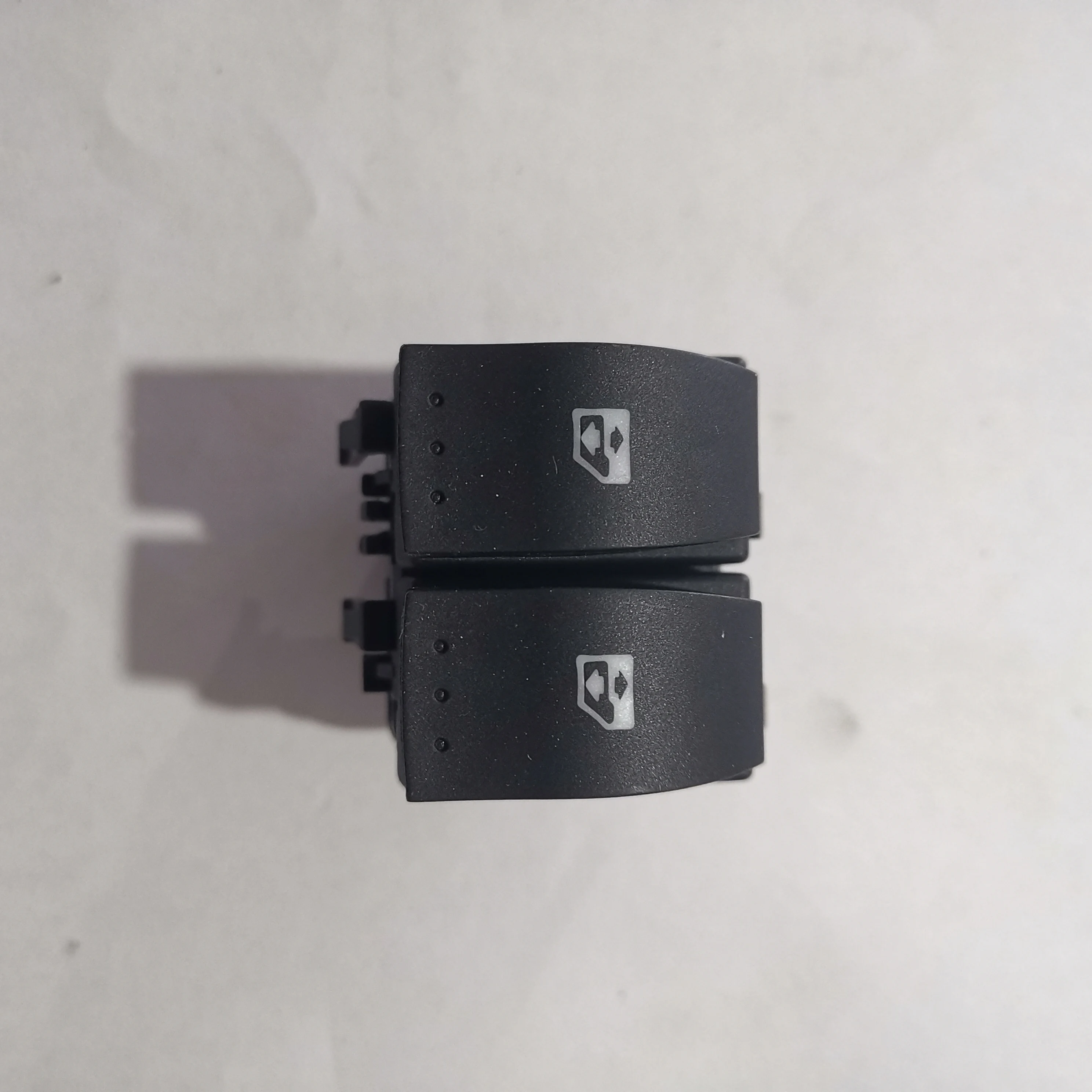 Переключатель Стеклоподъемника для Renault ESPACE GRAND SCENIC левый OEM 8200015088